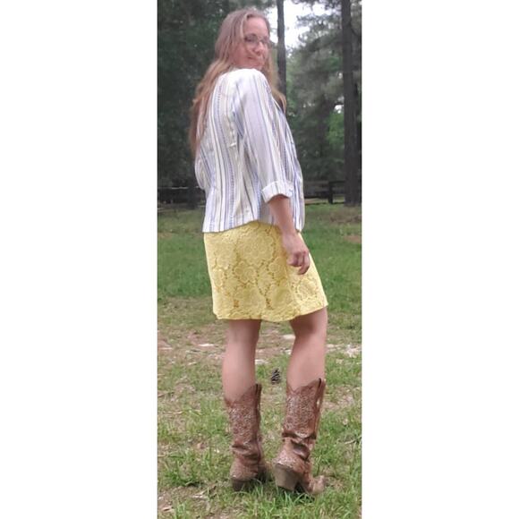 Available open front springtime blazer striped white blue medium - Picture 3 of 11